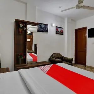 Oyo Flagship 81002 Tsa Hotel New Delhi